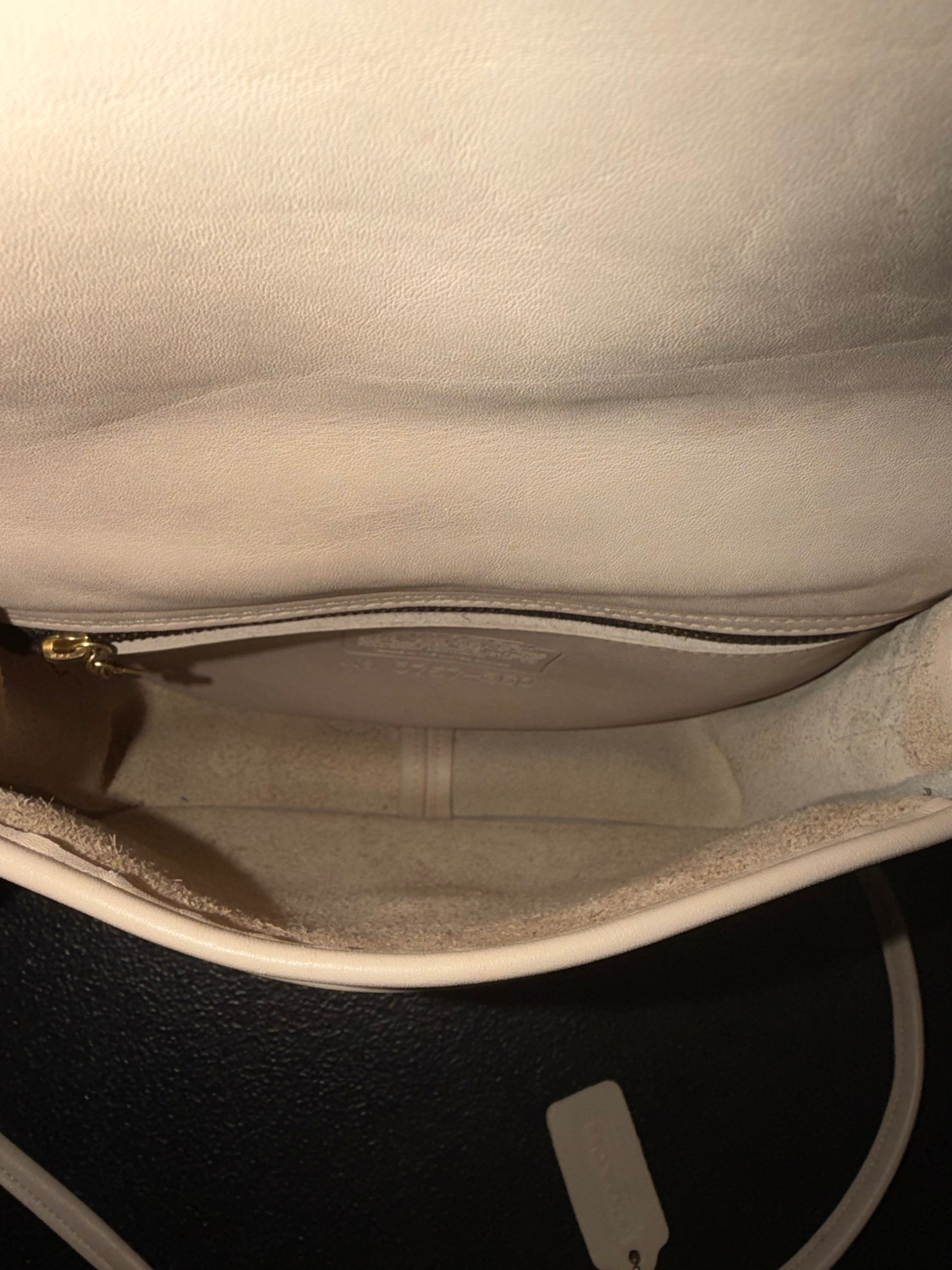 Vintage Coach Lindsey Crossbody Bag In Off White