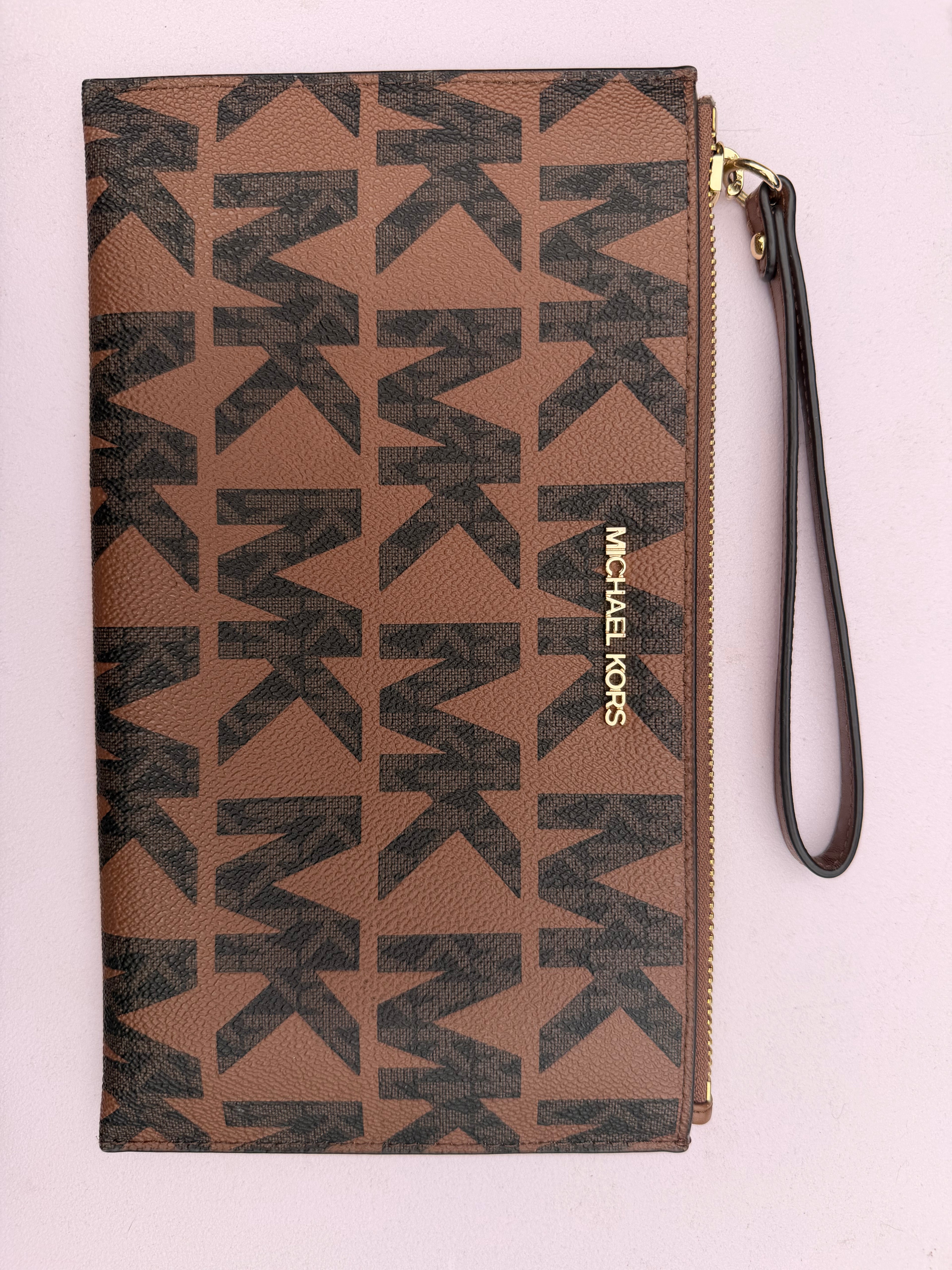 Michael Kors Wristlet