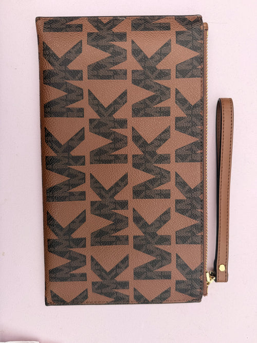 Michael Kors Wristlet