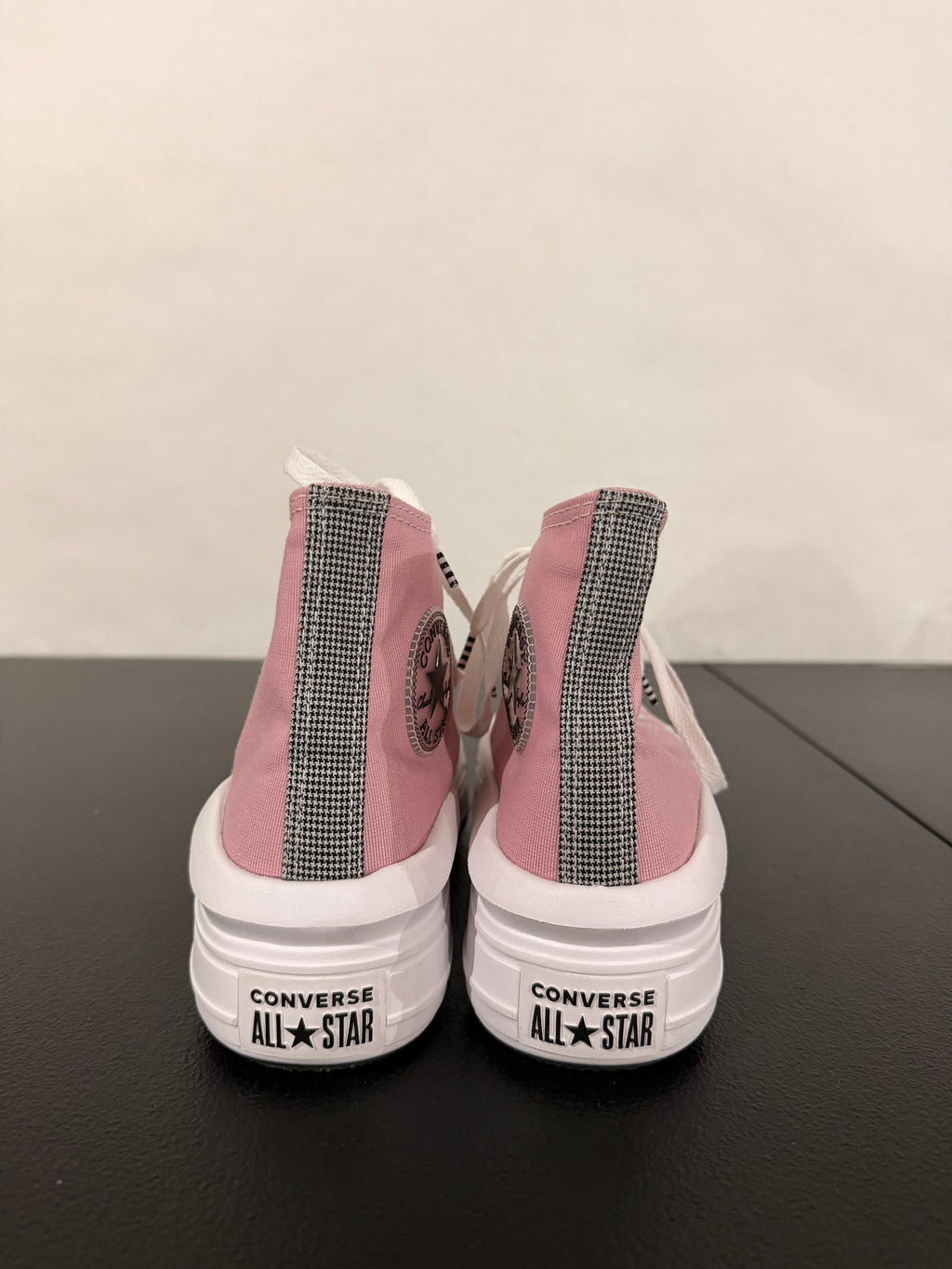Converse All Star Chuck Taylor Pink For Women Size 7 Brand New. No box.