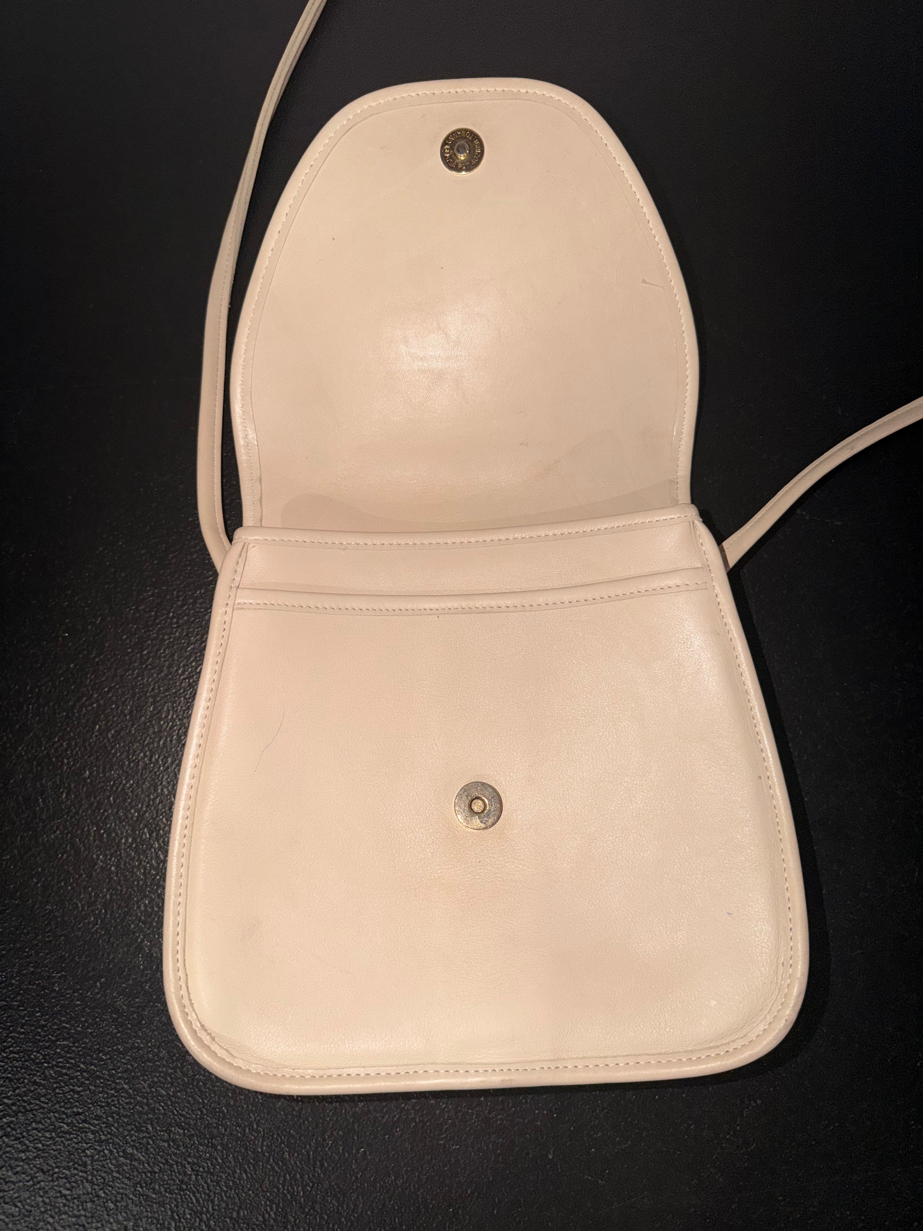 Vintage Coach Lindsey Crossbody Bag In Off White